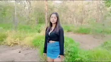 Ajak Pacar Ke Semak Semak Ngentot Ganas Liar