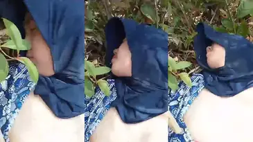 Bokep Indo ABG SMP Ngewe di Kebun